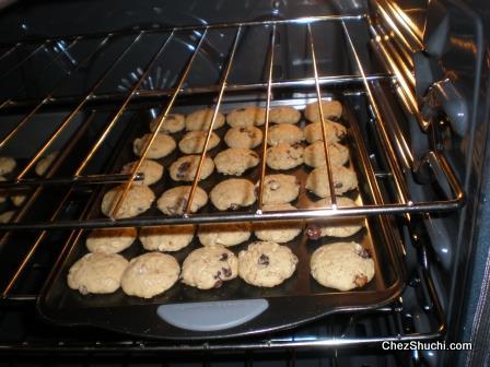 oat raisin cookies dough